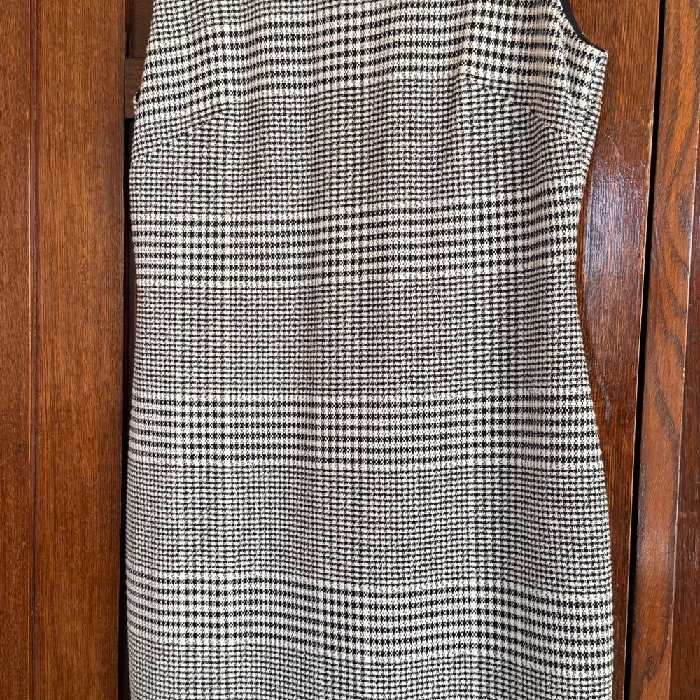 Calvin Klein Black and White Sleeveless Shift Dress